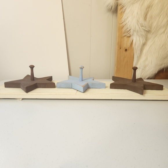 Twelve Timbers Rustic Farmhouse Wall Decor Kids Room Hanging Hooks Stars Blue - Picture 5 of 9